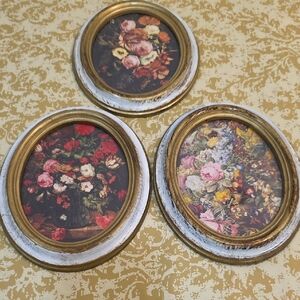 Vintage Norleans oval framed floral prints Italy Set of 3 gold & white